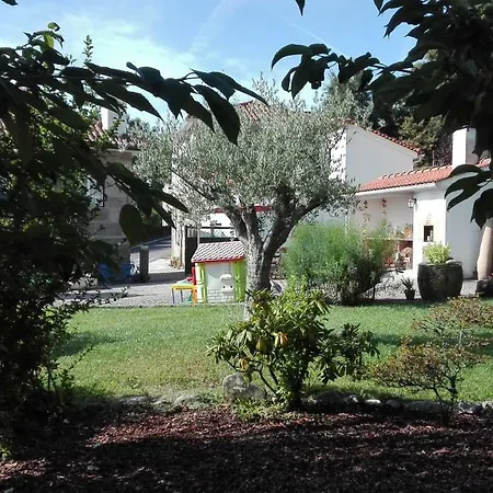 Quinta Vale Do Nox Serrazes