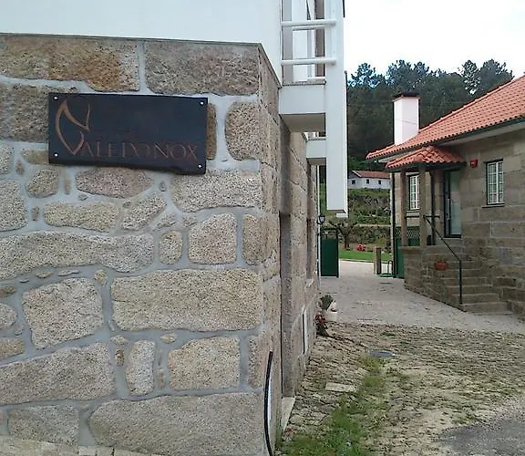 Quinta Vale Do Nox Serrazes